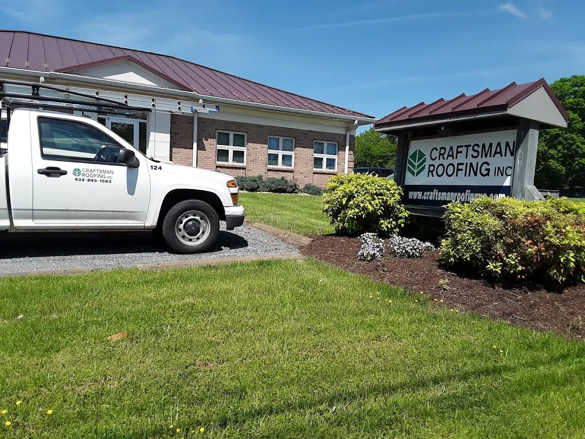 Quality Roof Replacement by experienced craftsmen in Robinwood